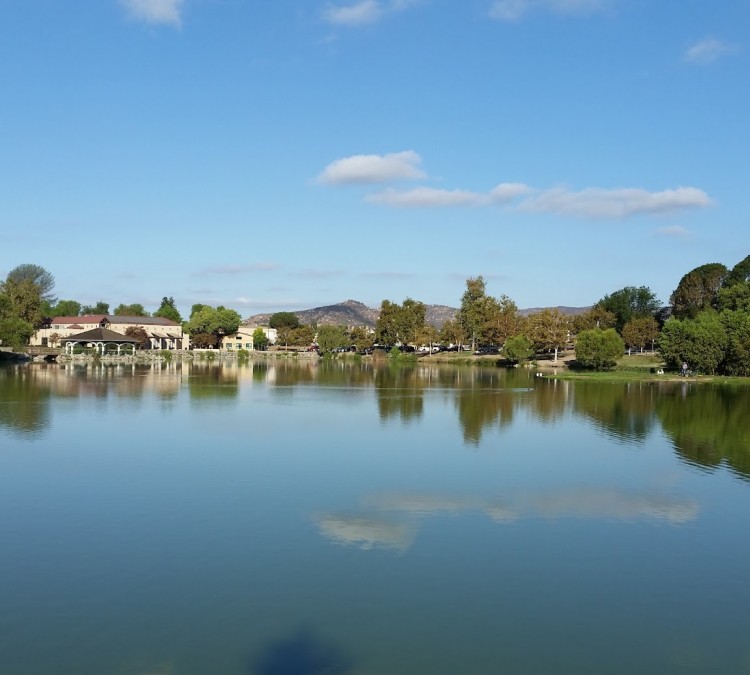 lindo-lake-county-park-photo